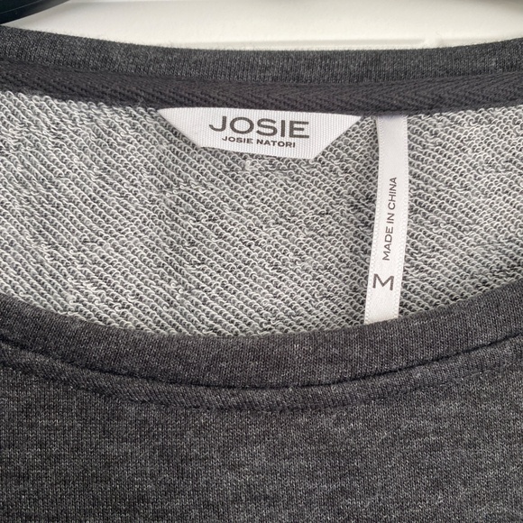 Josie Natori Soft Knit 3/4 Sleeve Top Size Medium - Picture 6 of 6